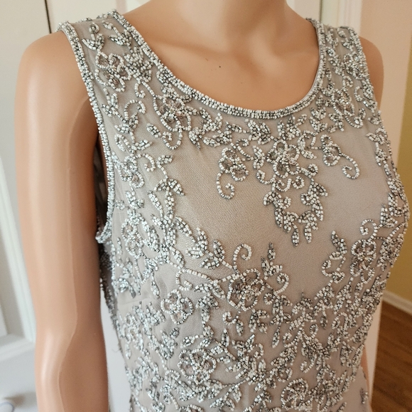 Pissaro Nights Beaded Mesh Long Formal Grown Silver Gray Size 8 - Picture 2 of 9